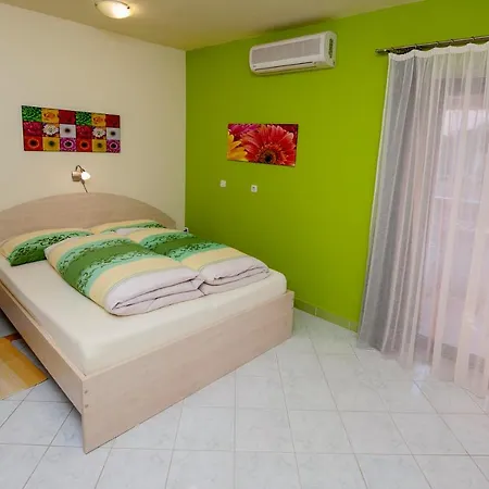 Nocleg ze śniadaniem Erik Adults Only 3*