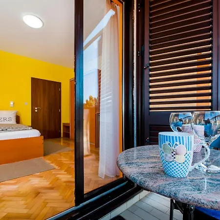 Oda ve Kahvaltı Erik Adults Only
