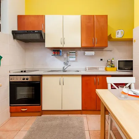 Erik Adults Only Bed & Breakfast 3*